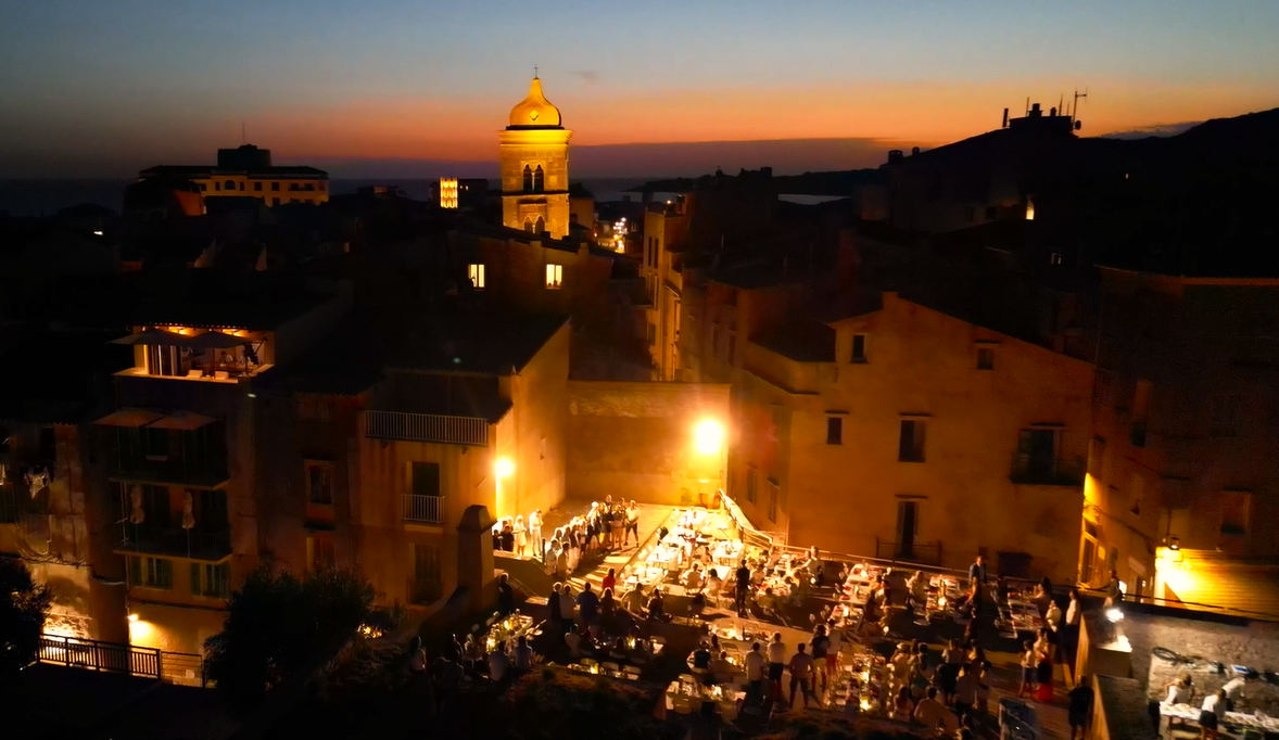 Corsica Classic 2023 Bonifacio Bastion de l'Etendard remise des prix, diner Photo Arnaud Guilbert DR